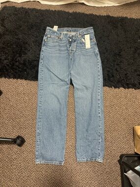 Levi’s Light Wash Straight Leg Jeans